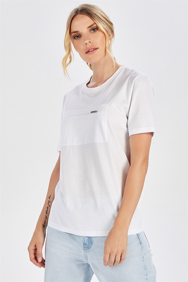 Peraluna Göğüs Fermuarlı Düz Kesim Pamuklu Kadın Beyaz T-Shirt