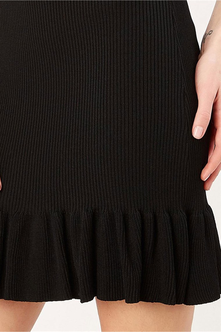 Peraluna Siyah Renk Ribanalı Fırfırlı Kadın Abiye Triko Elbise
